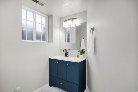 Tiny photo for 892 E 400 S, Smithfield, UT 84335 (MLS # 2153801)