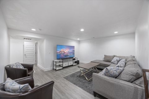 Tiny photo for 171 E 580 N, Vineyard, UT 84059 (MLS # 2140986)