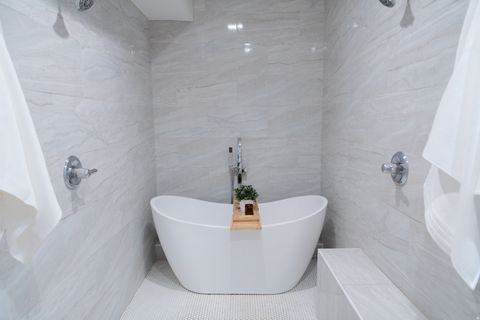 Tiny photo for 745 E MAPLE ST, Mapleton, UT 84664 (MLS # 2139581)