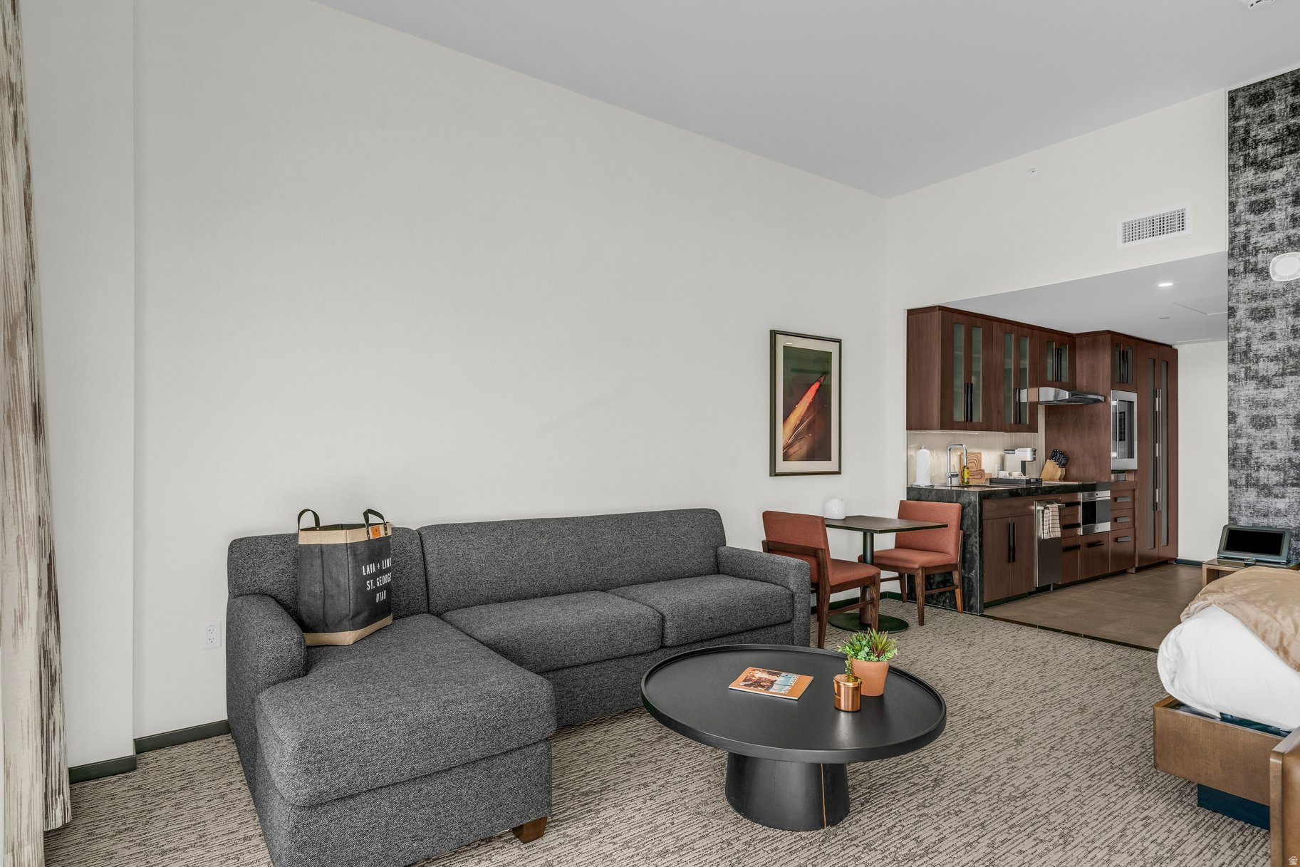 BLACK DESERT RESORT CENTER - Residential