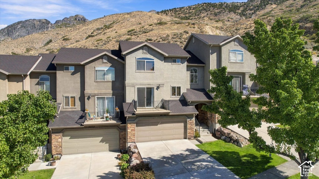 Photo of 10528 N SAGE VISTA LN, Cedar Hills, UT 84062 (MLS # 2188264)