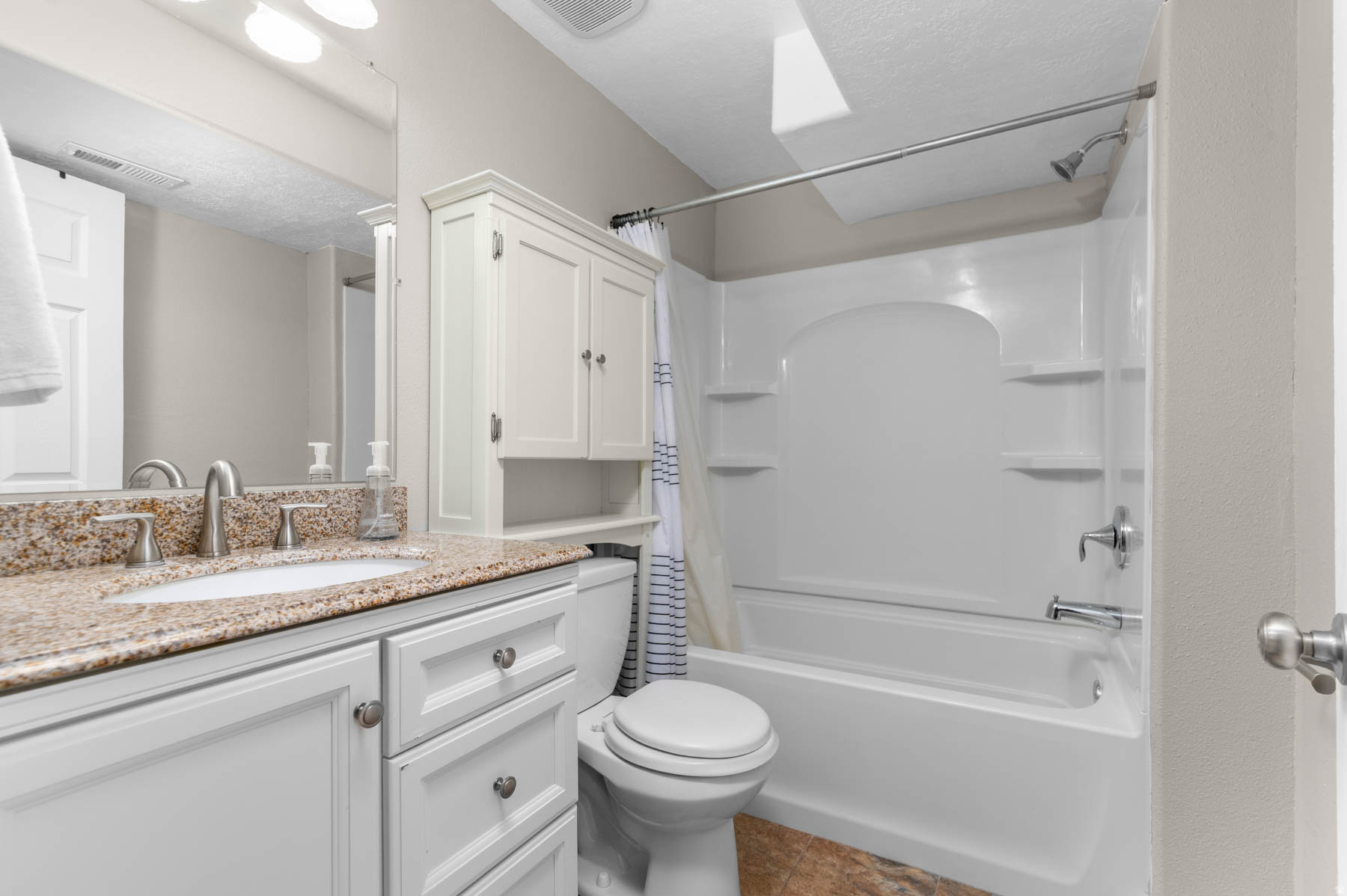 COOPERS HOLLOW - Residential