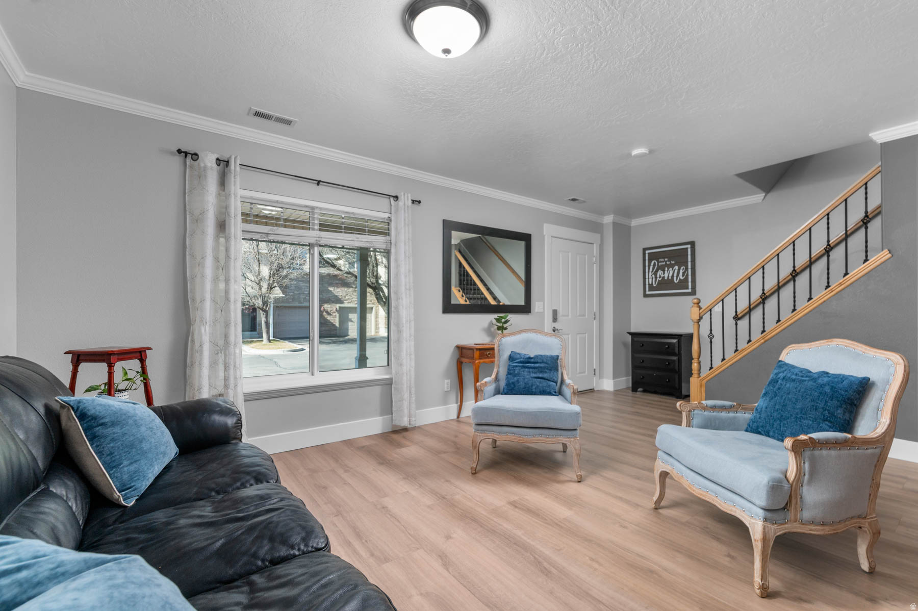 COOPERS HOLLOW - Residential