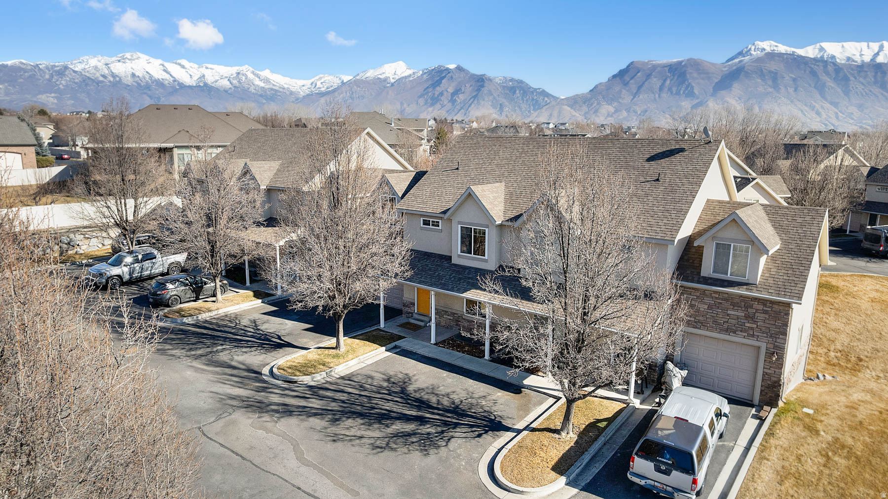 COOPERS HOLLOW - Residential