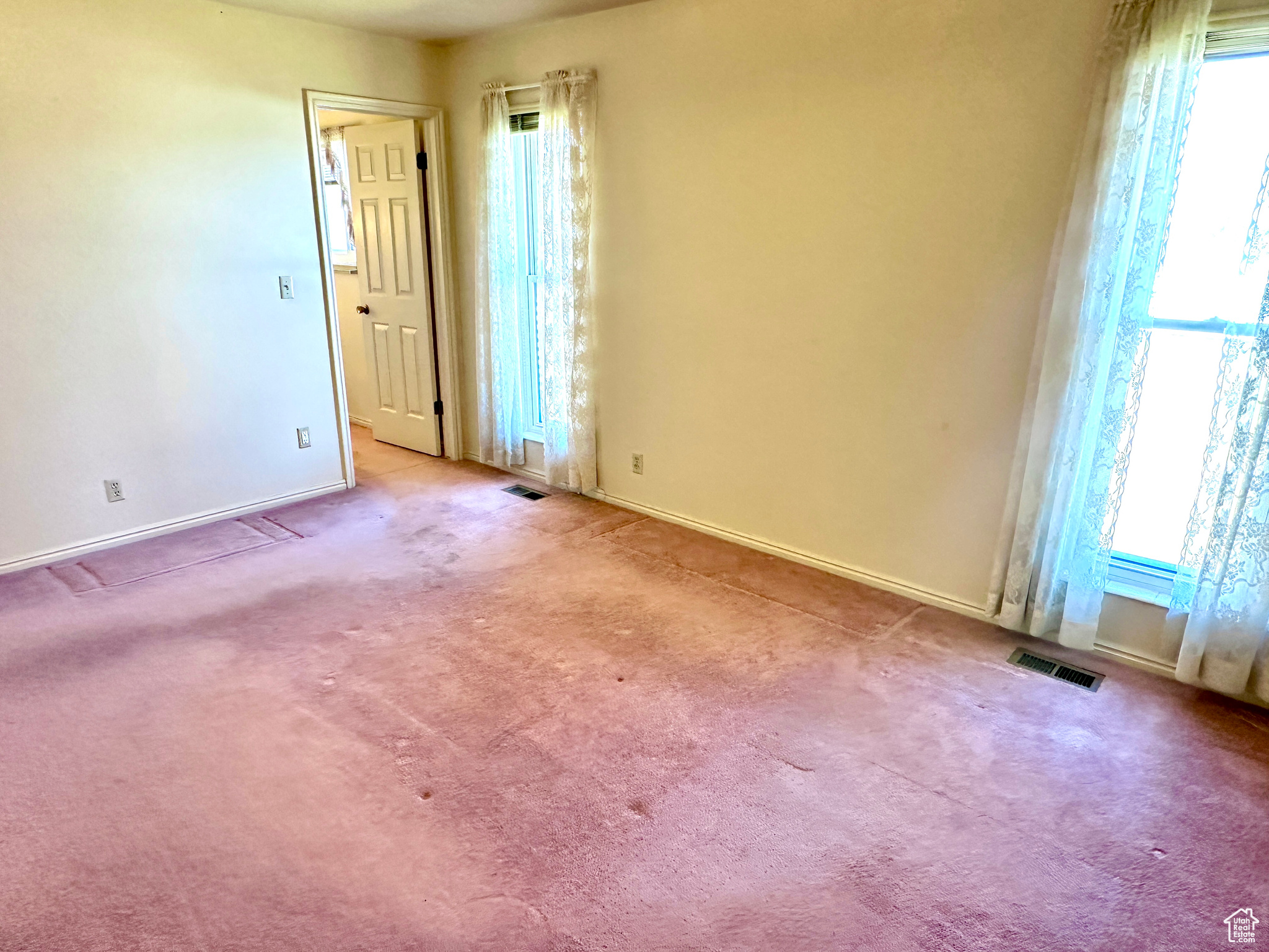 2662 W Toni Lee St, West Jordan, Utah image 16