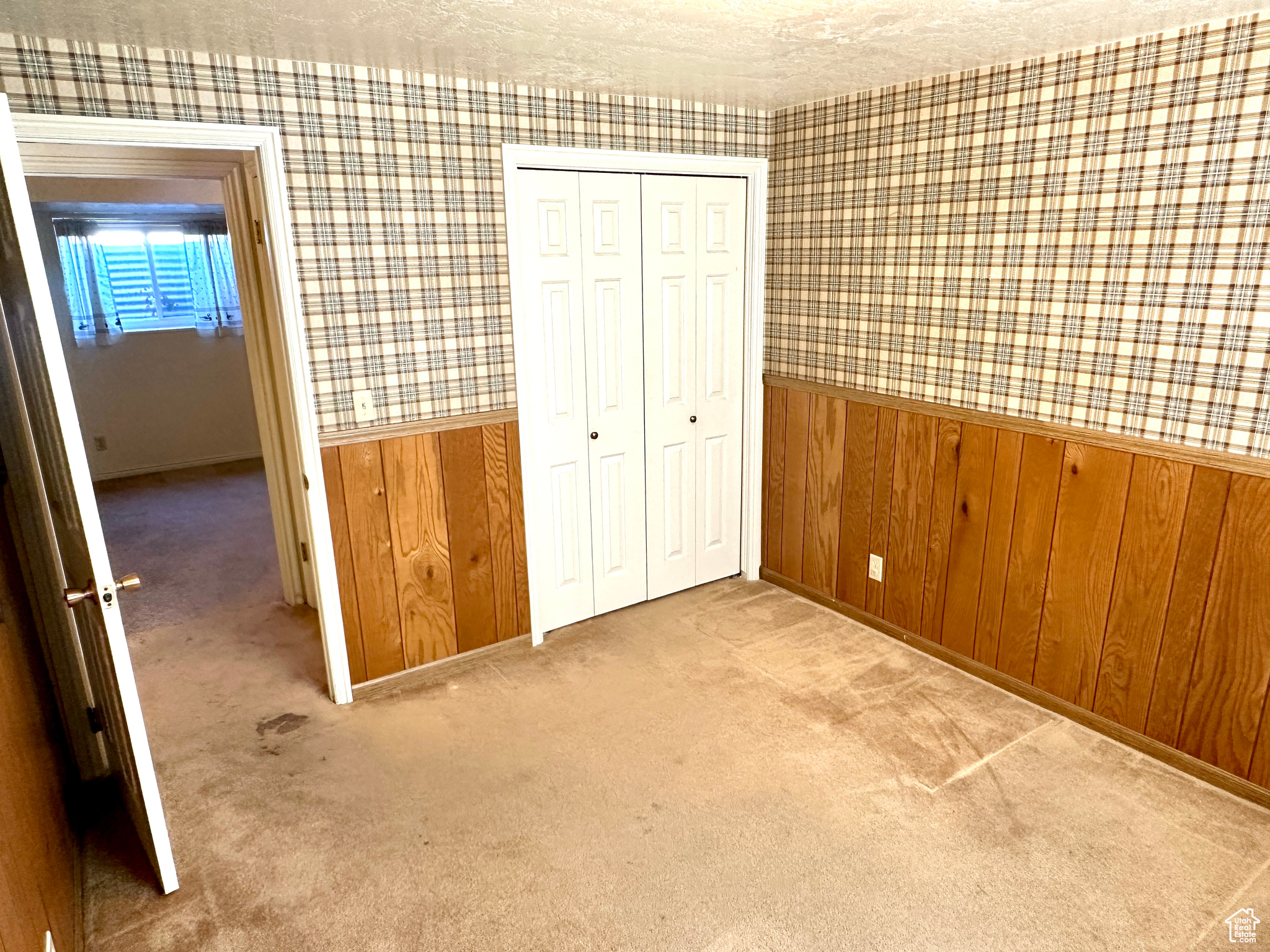 2662 W Toni Lee St, West Jordan, Utah image 32