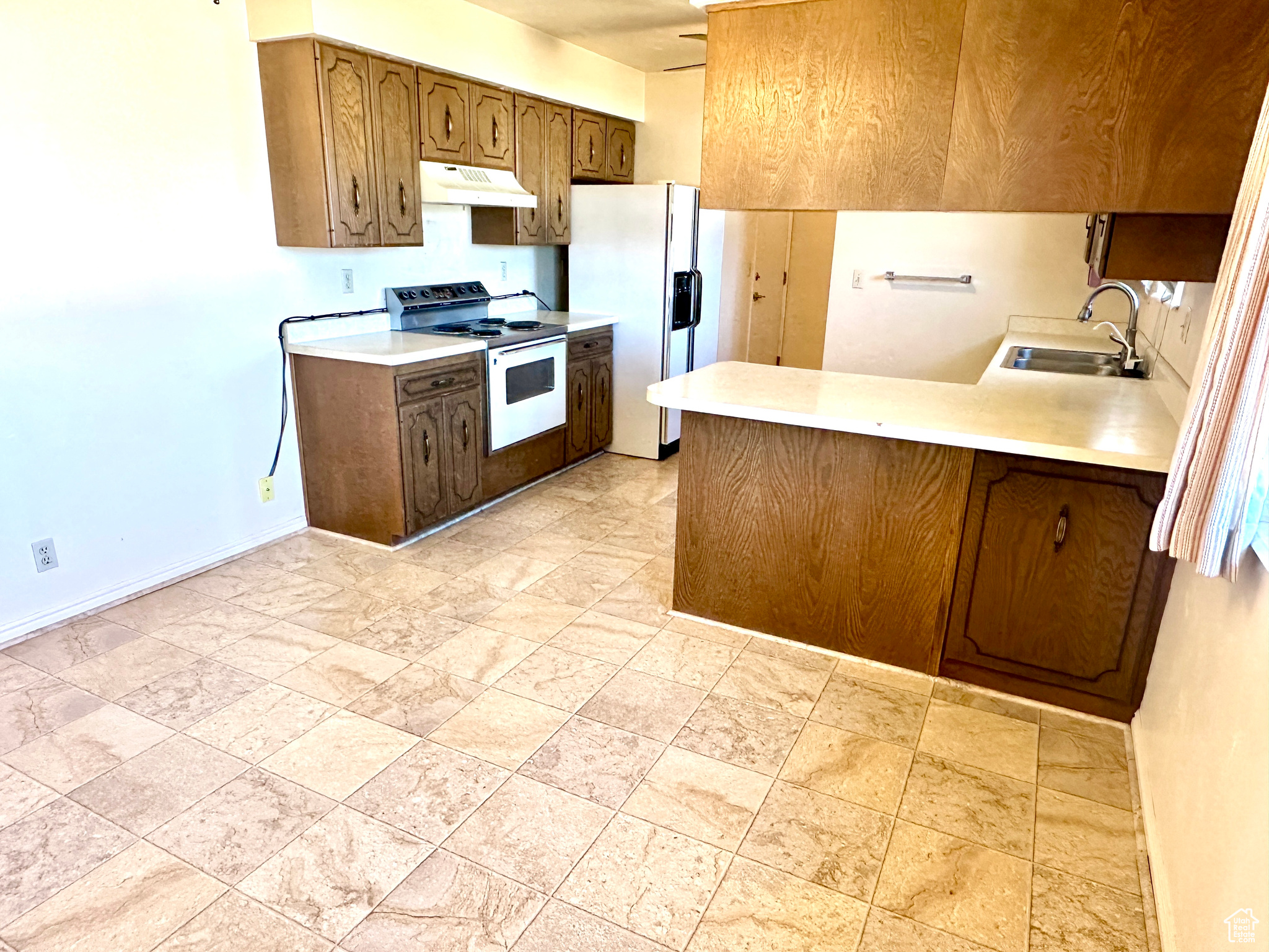 2662 W Toni Lee St, West Jordan, Utah image 12