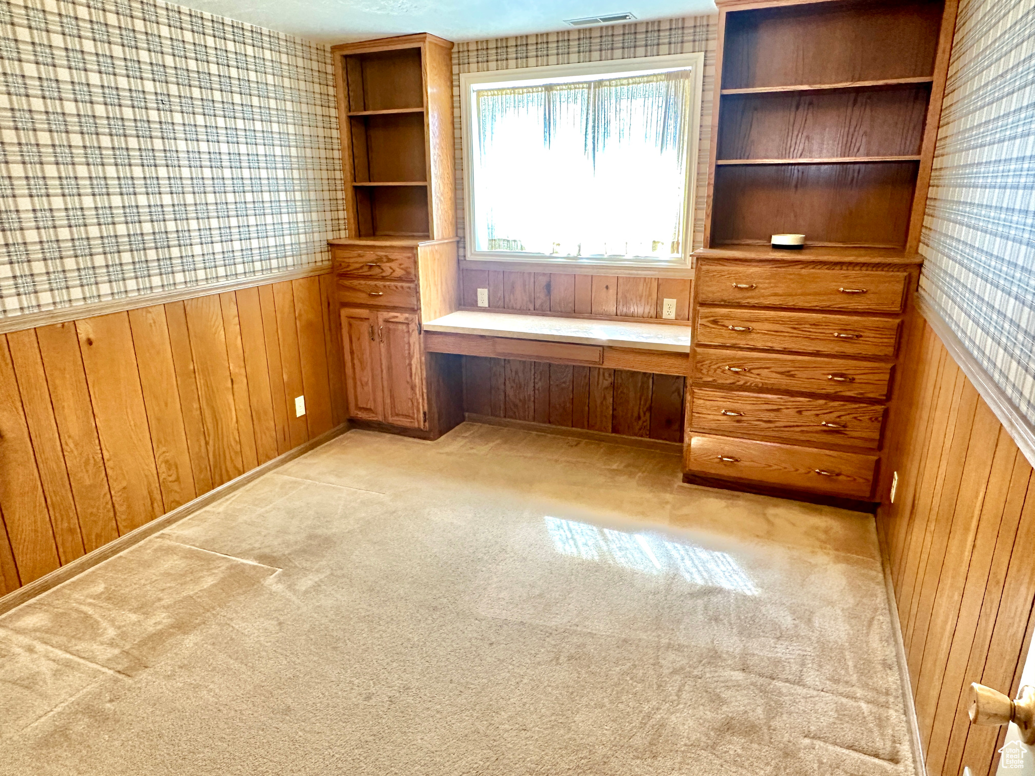 2662 W Toni Lee St, West Jordan, Utah image 31
