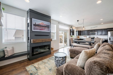 Tiny photo for 281 W WILLOW CREEK DR, Saratoga Springs, UT 84045 (MLS # 2178849)