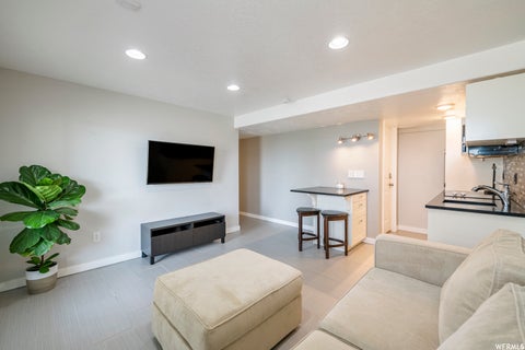 Tiny photo for 281 W WILLOW CREEK DR, Saratoga Springs, UT 84045 (MLS # 2178849)