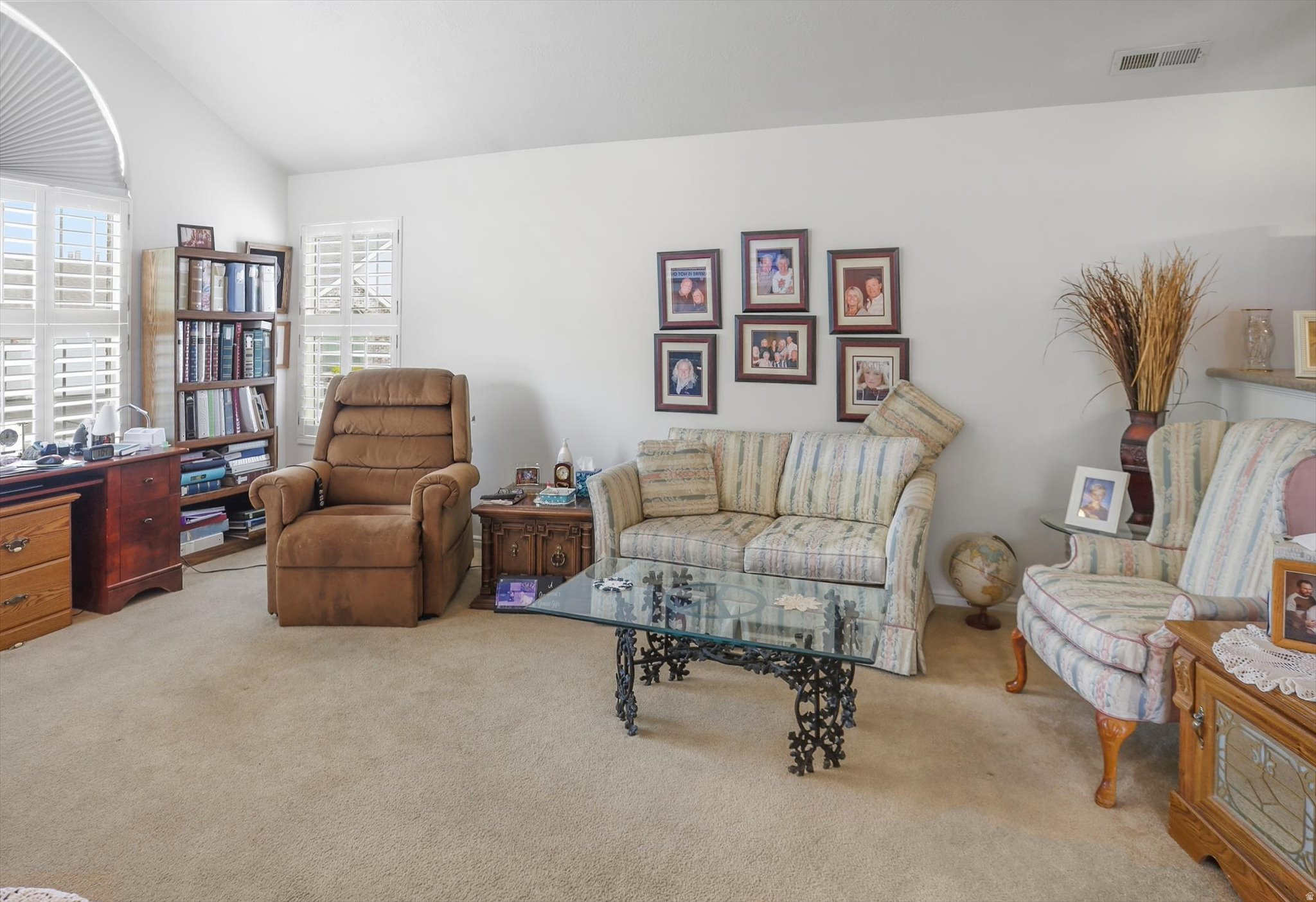 HUNTER VILLAS - Residential