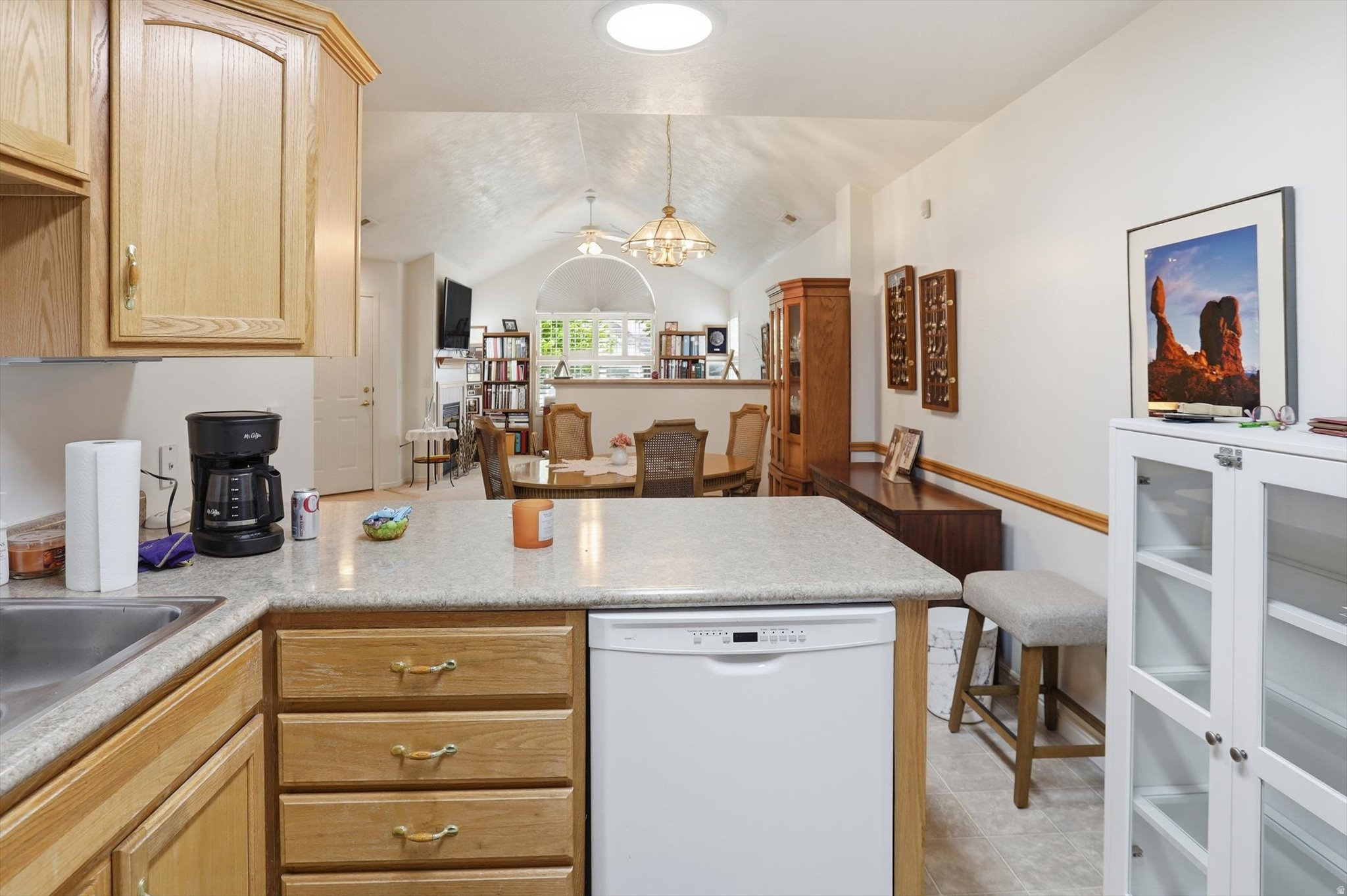 HUNTER VILLAS - Residential