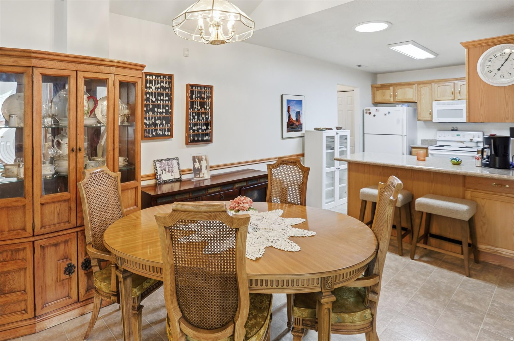 HUNTER VILLAS - Residential