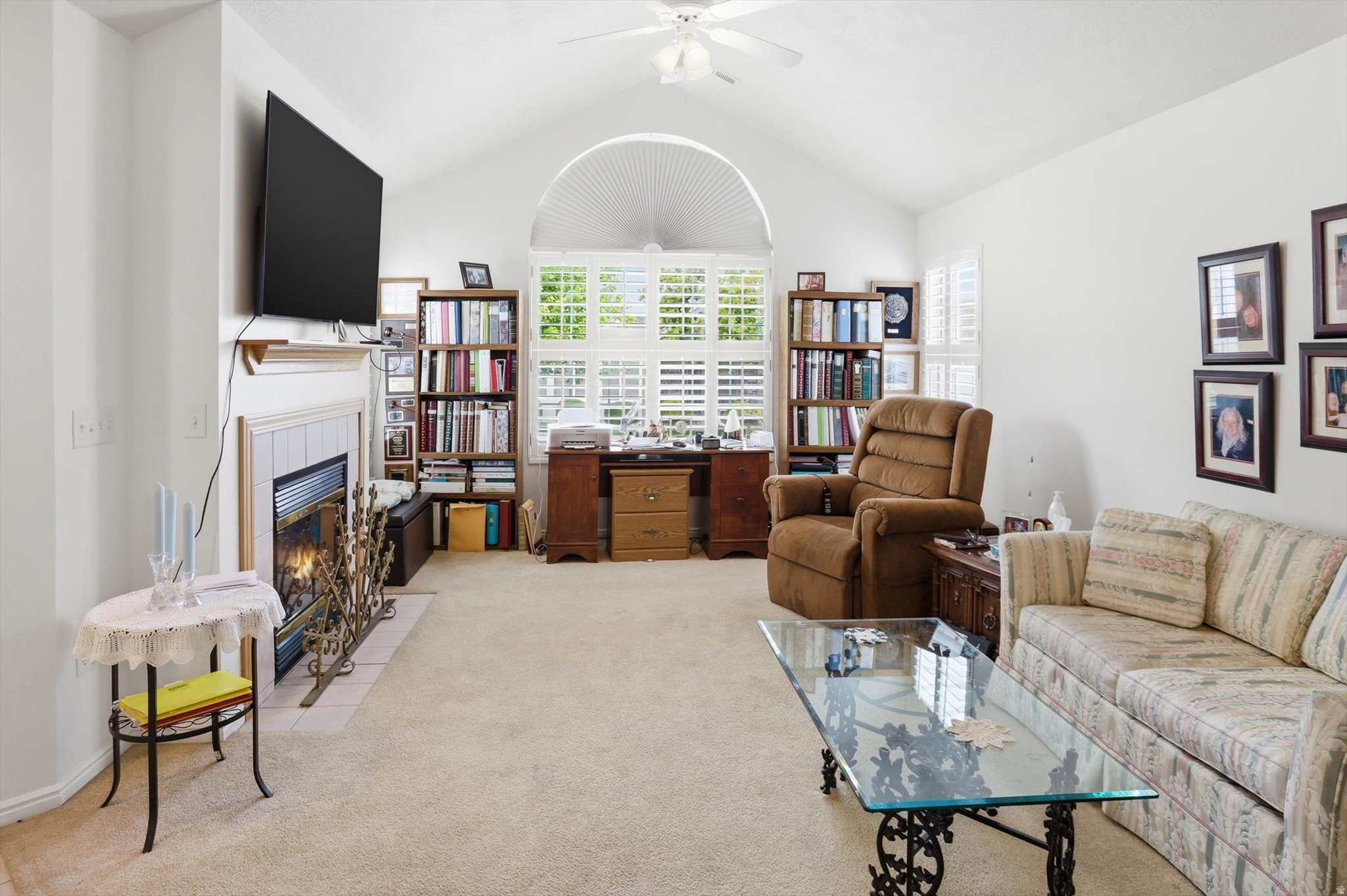 HUNTER VILLAS - Residential
