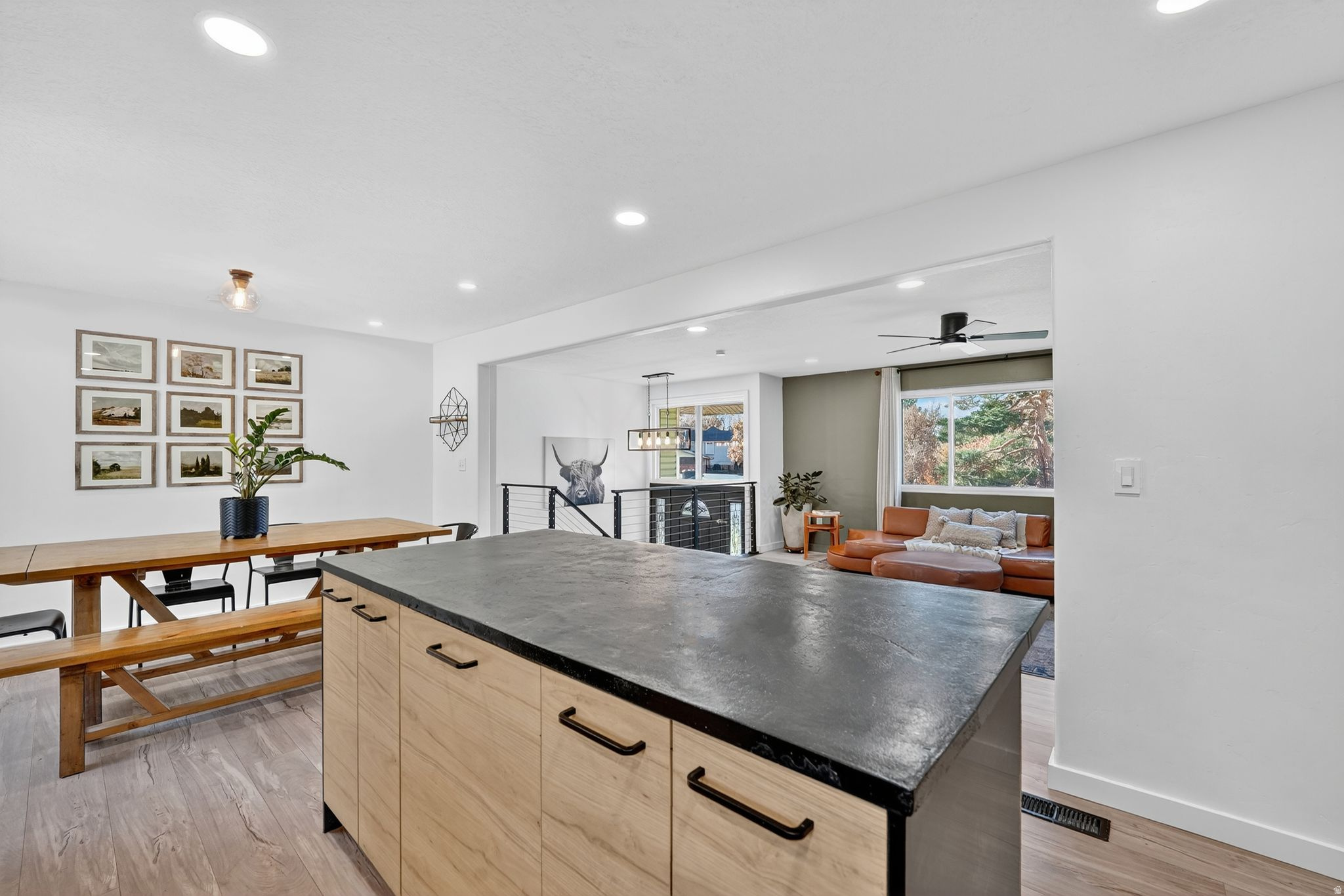 MAIN POINT SOUTH - Residential