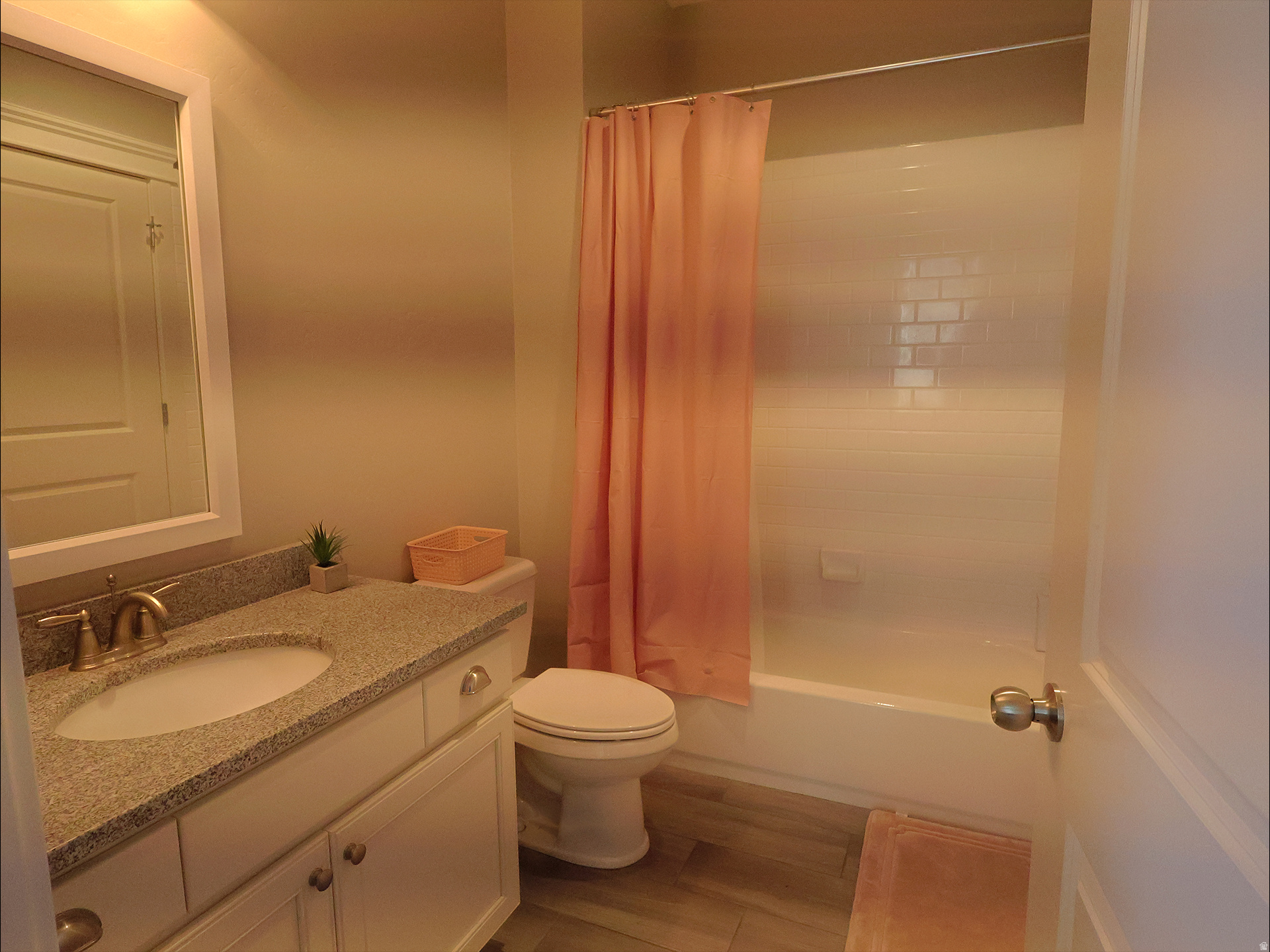 KENNECOTT - Residential