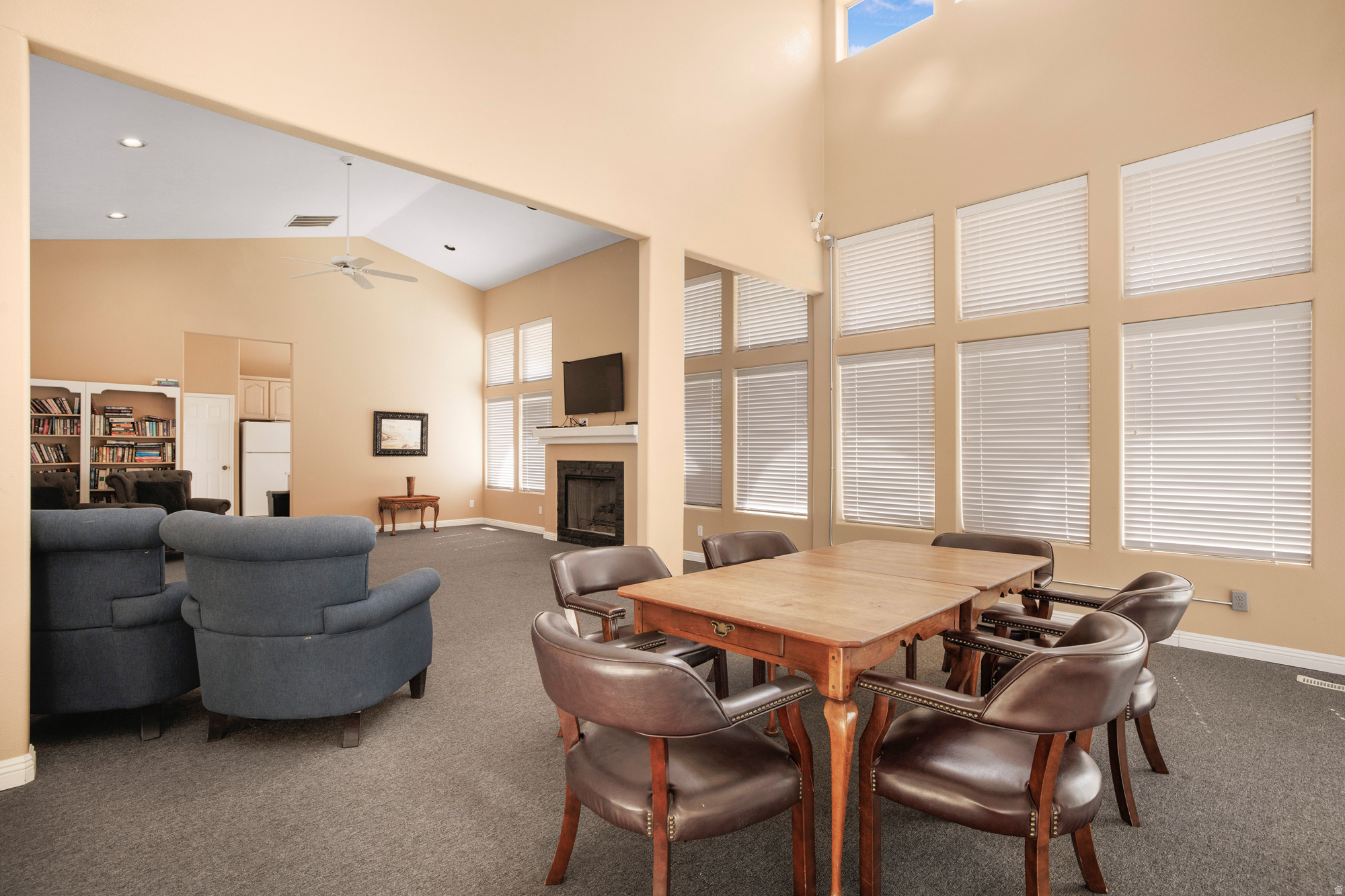 VISTA DEL SOL TH - Residential