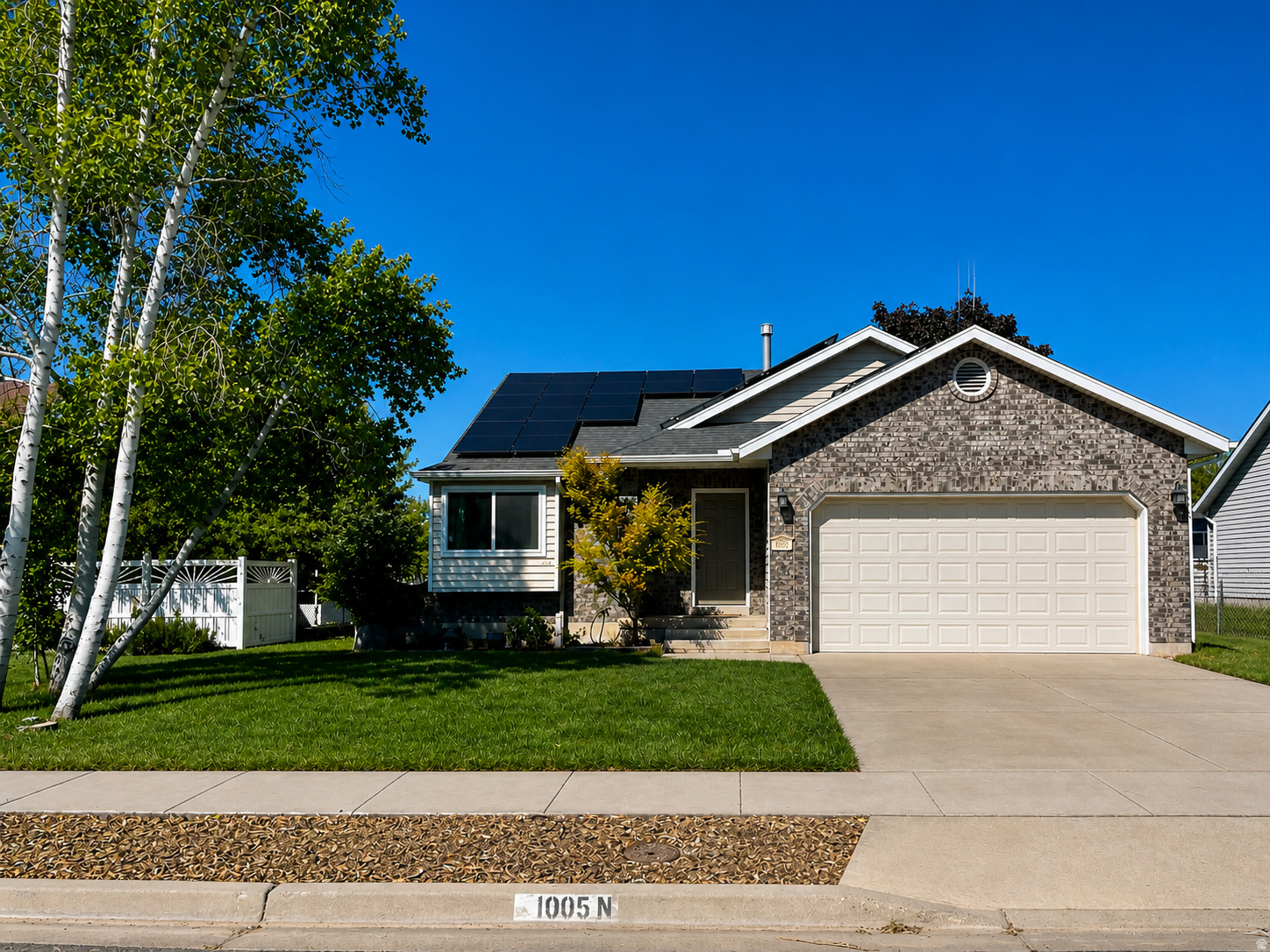 WINDSOR MEADOWS - Residential