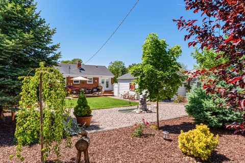 Tiny photo for 2827 S LAKEVIEW DR, Salt Lake City, UT 84109 (MLS # 2158682)