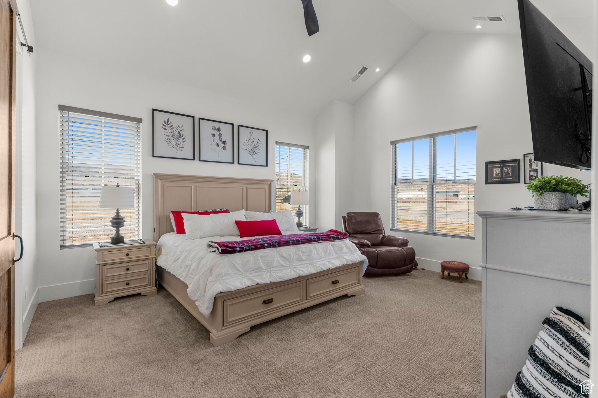 NORTH MEADOW - Residential