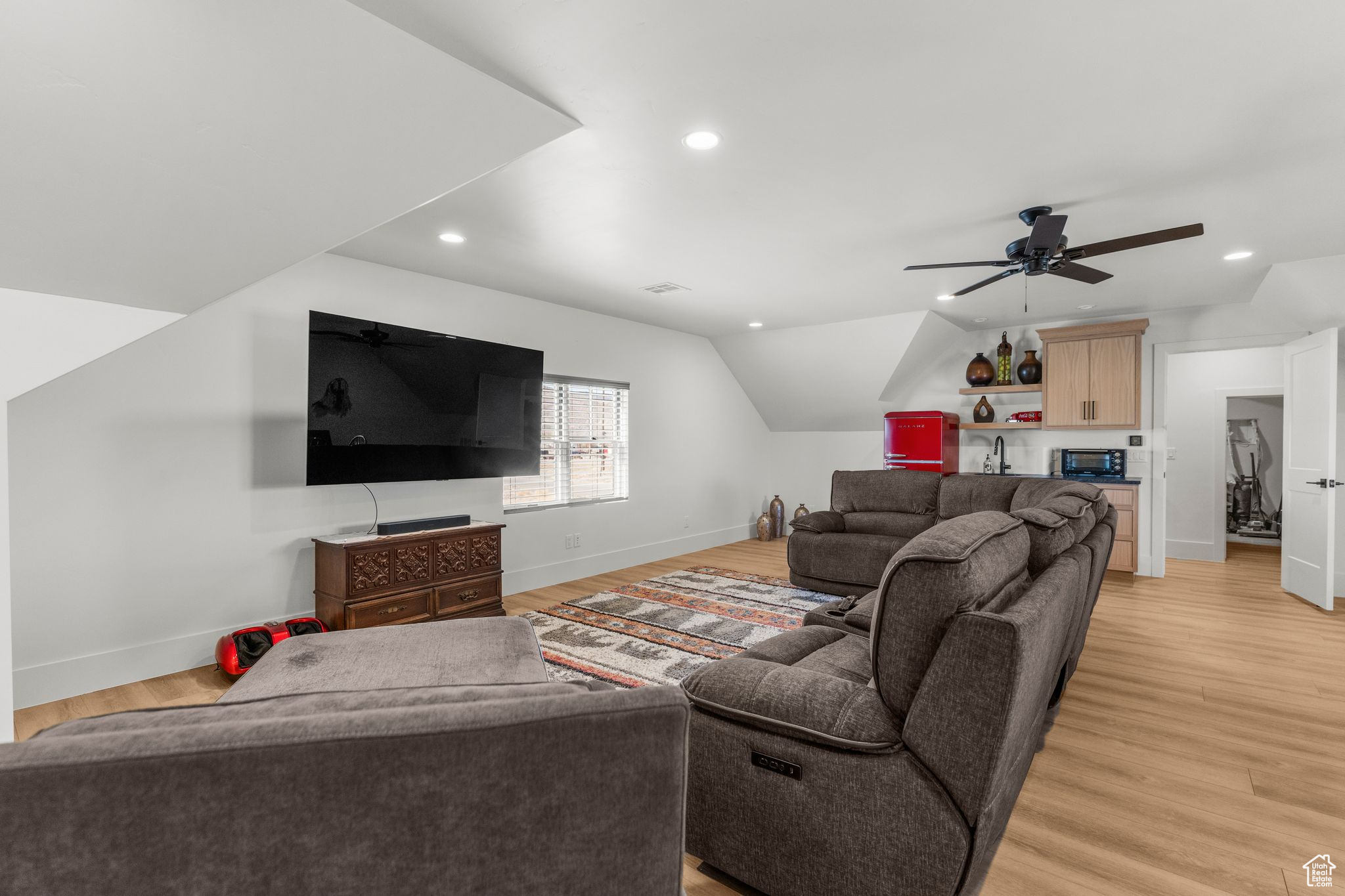 NORTH MEADOW - Residential