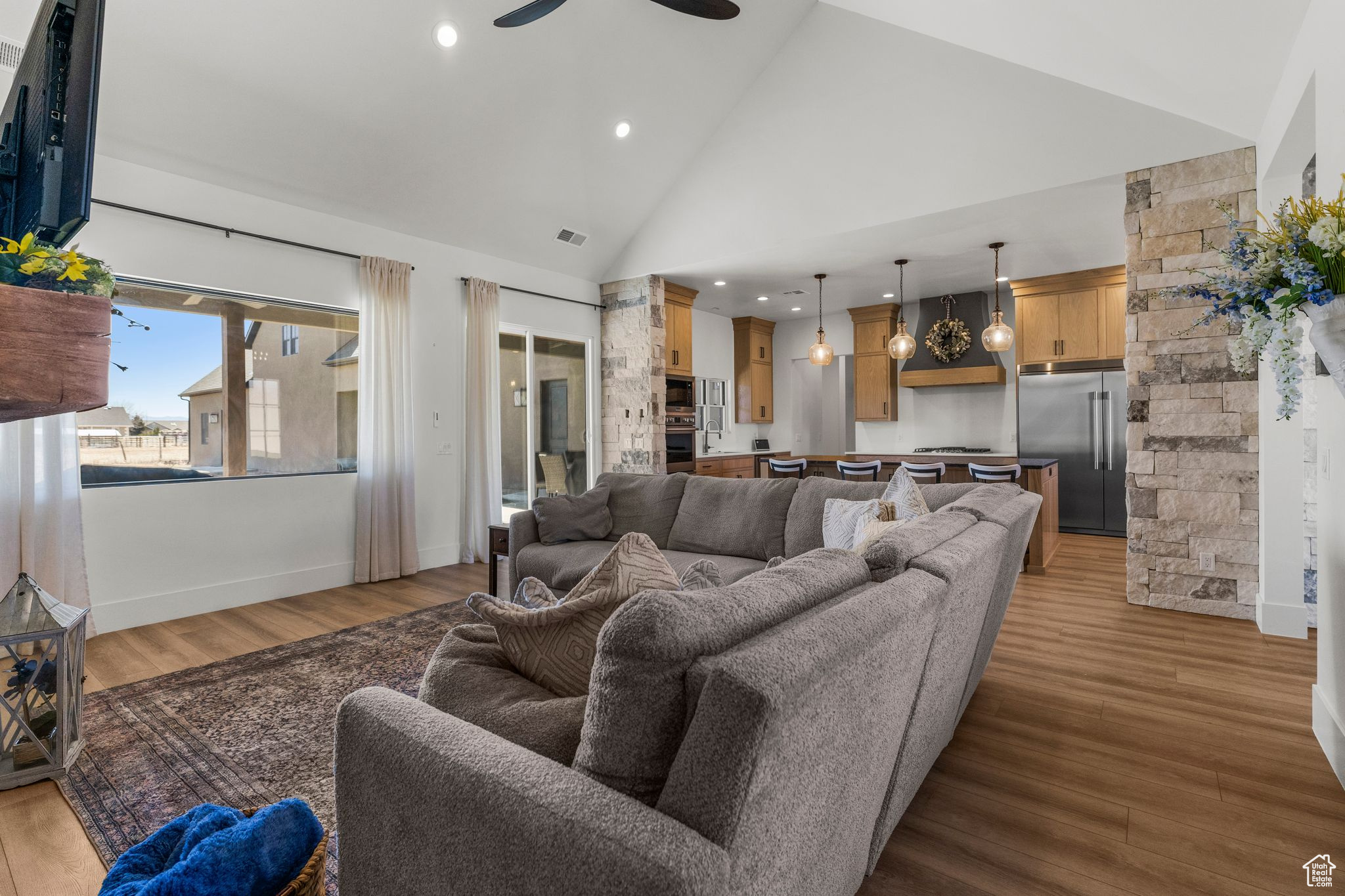 NORTH MEADOW - Residential