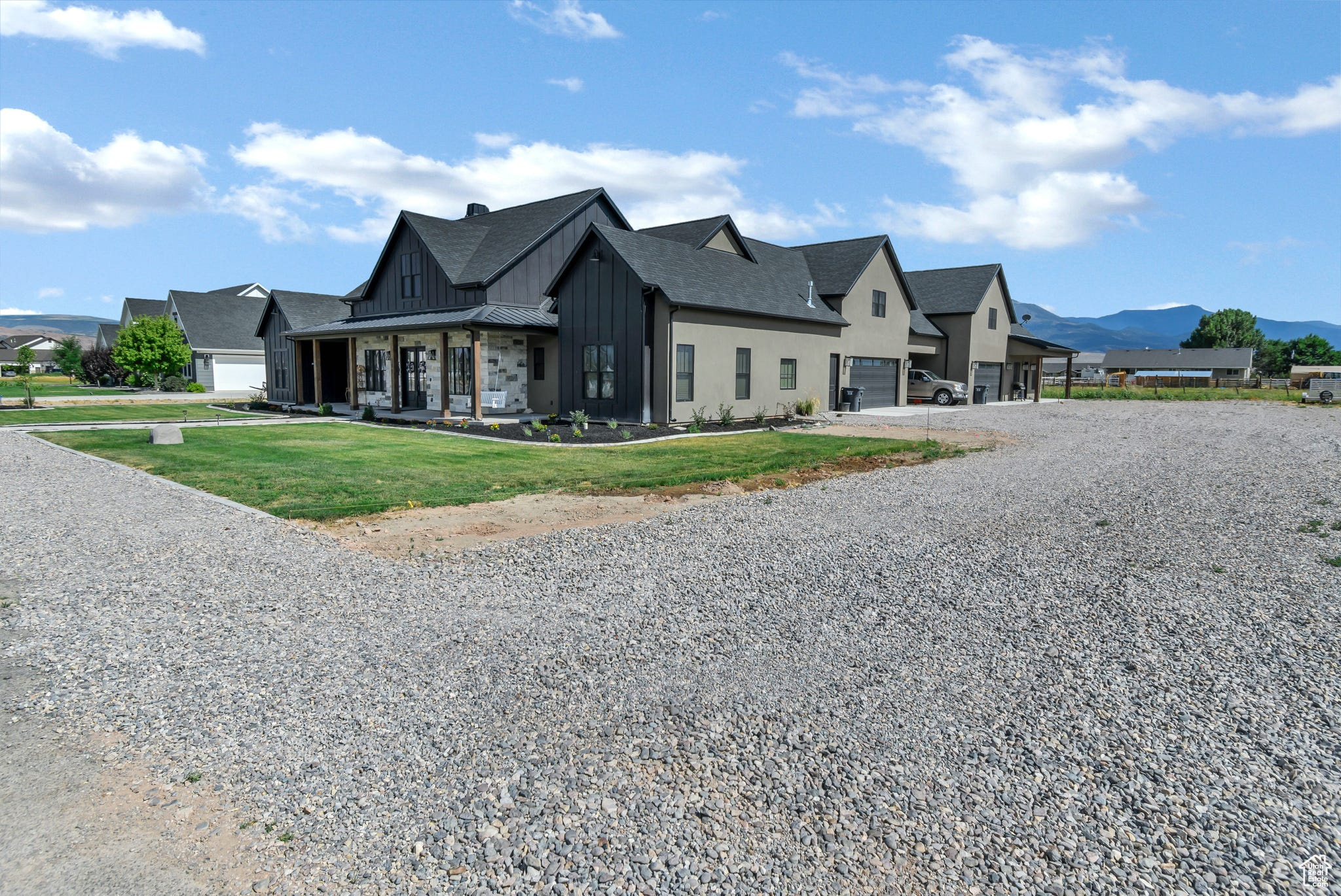 NORTH MEADOW - Residential