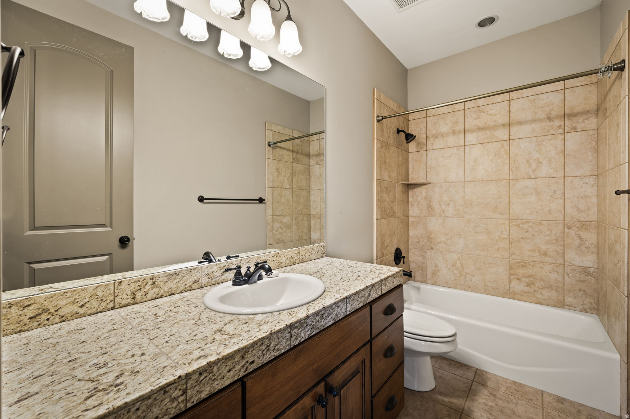 CORNER CANYON - Residential