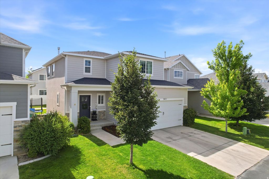 Photo of 7471 N HUTCH LN, Eagle Mountain, UT 84005 (MLS # 2170273)