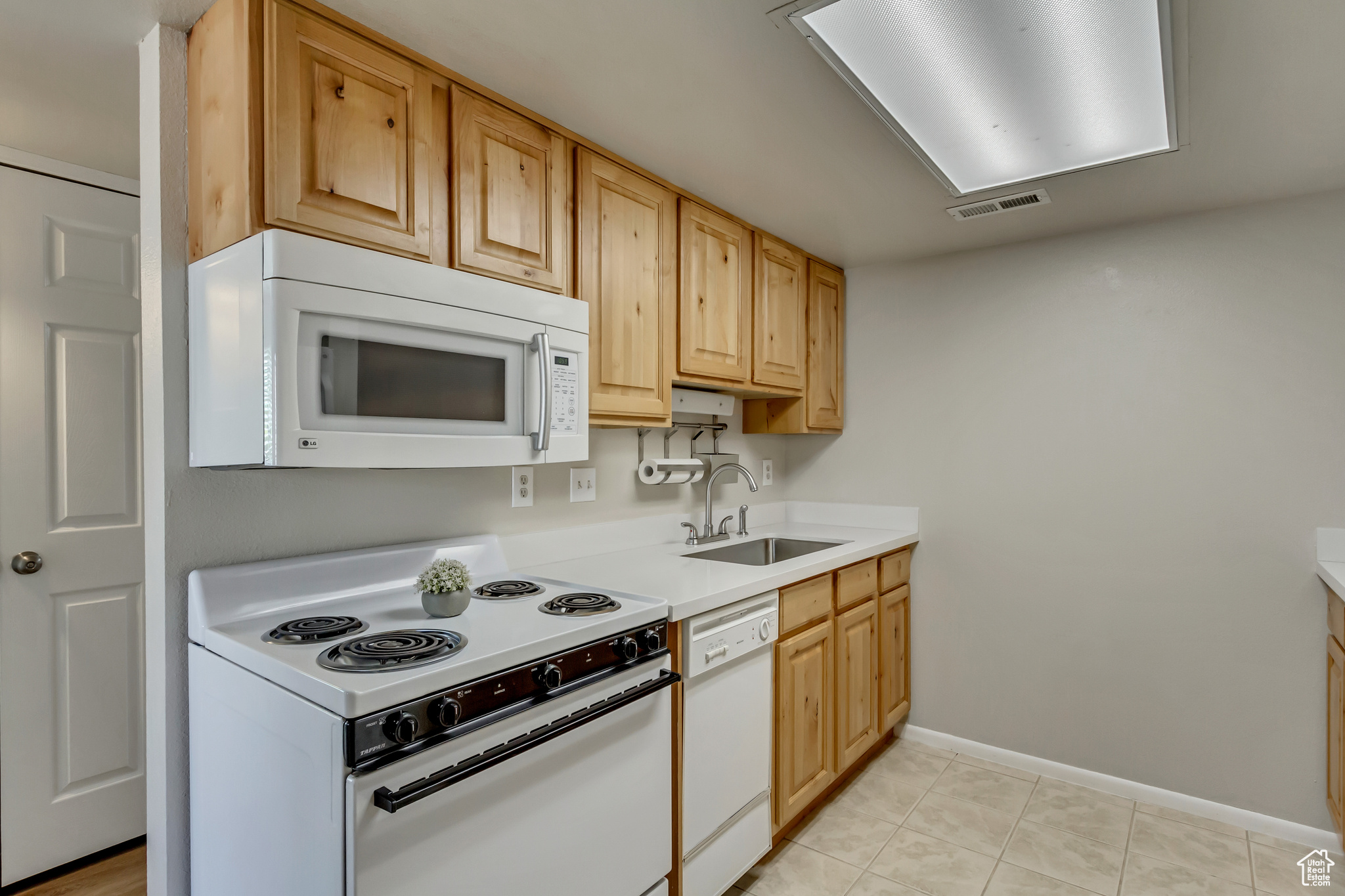 5700 S 900 #8, Murray, Utah image 10