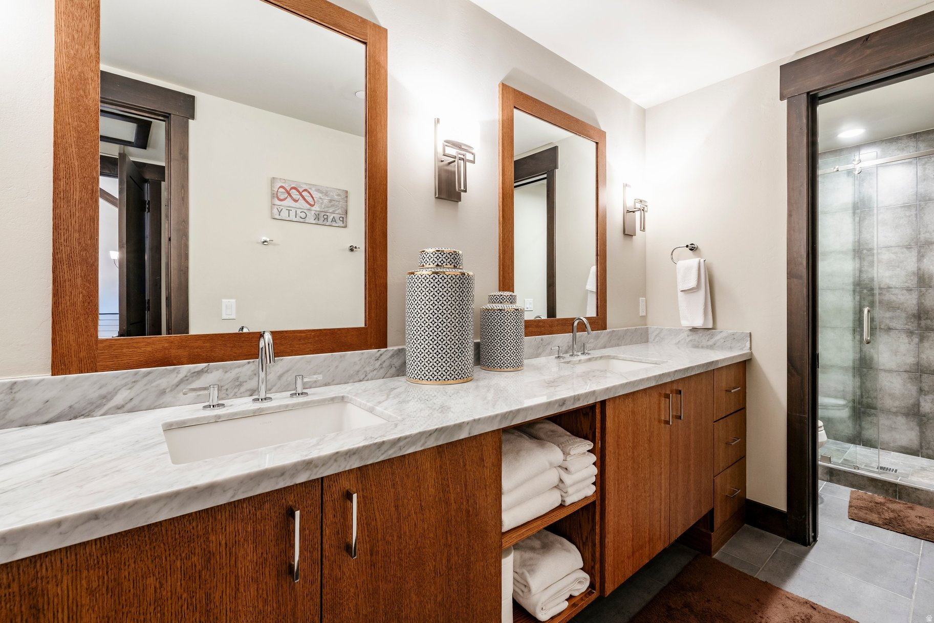 PROMONTORY - Residential