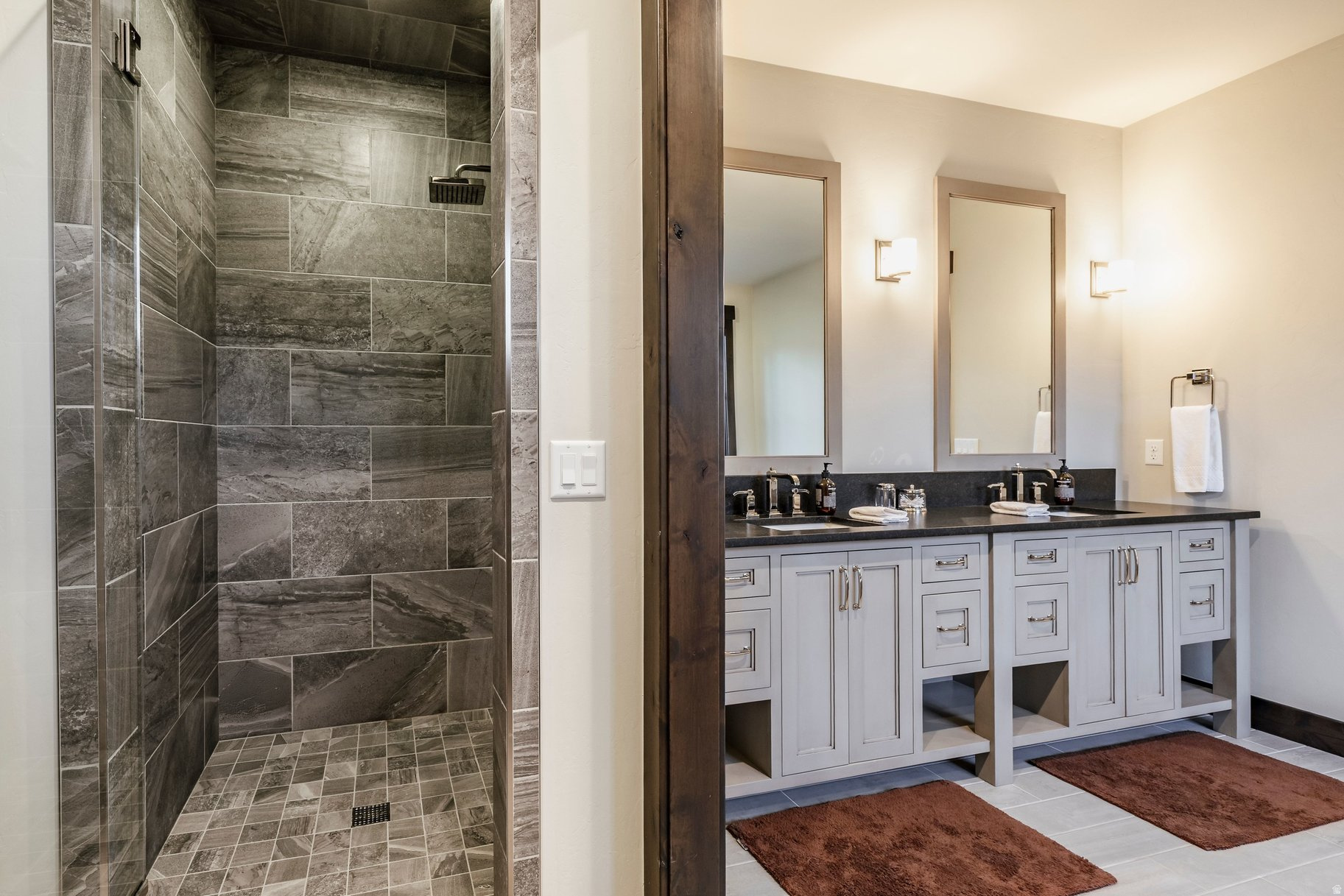 PROMONTORY - Residential