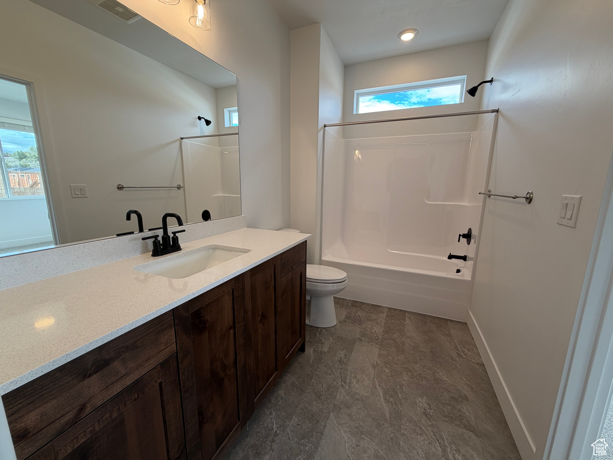 RIVER RUN - Residential