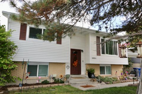 Tiny photo for 5951 S SWEET BASIL W, Taylorsville, UT 84129 (MLS # 2120865)