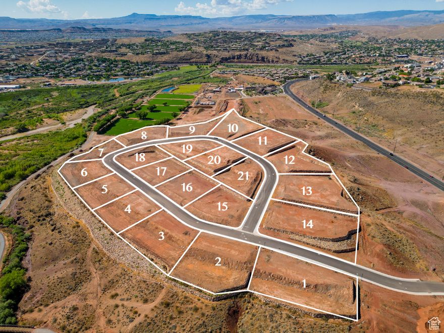 Welcome to Knetta's Knoll, an exclusive hilltop luxury community offering 21 premium lots ranging from .5 to 1.6 acres. Breathtaking panoramic views provide the perfect setting for your custom dream home. Nestled in a serene and secluded location, Knetta's Knoll offers the ideal blend of luxury and tranquility, just minutes from local amenities. Build your future in this prestigious community, where every lot is a gateway to exceptional living.