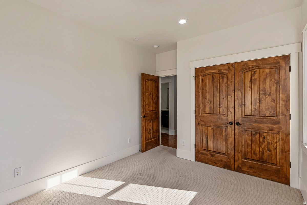 PARKS EDGE - Residential