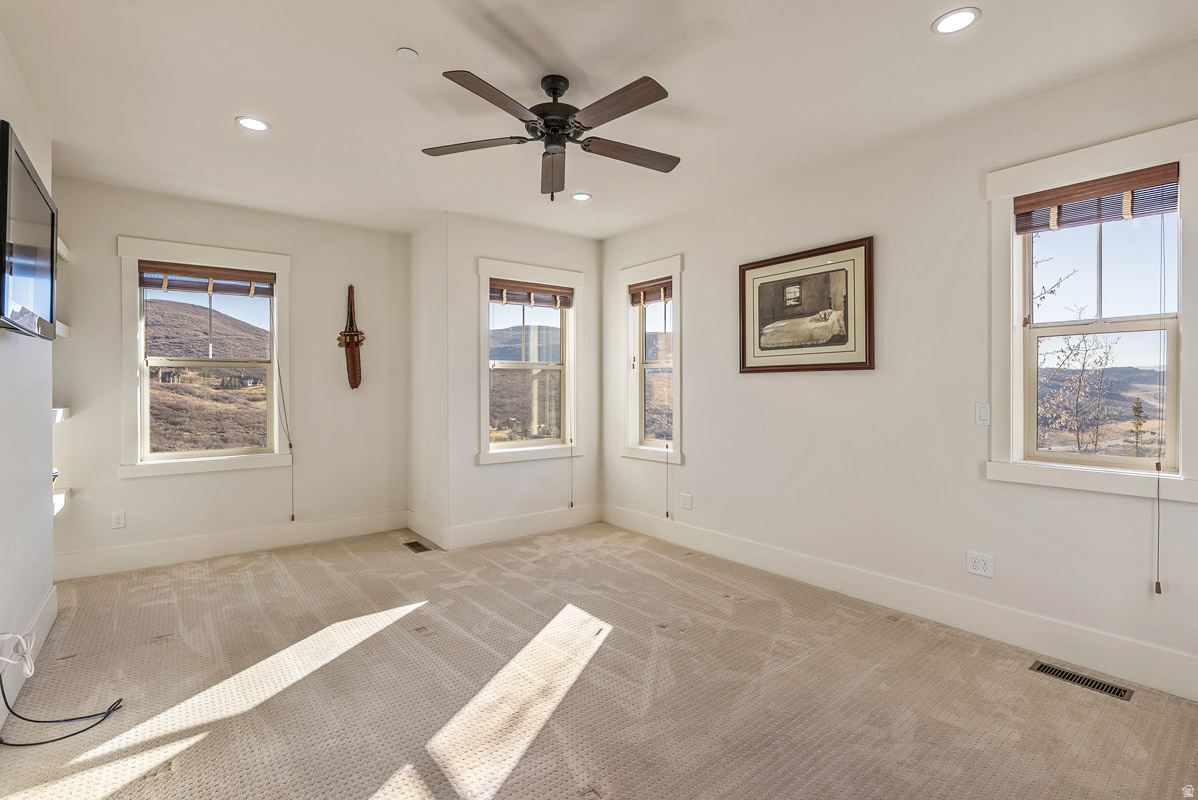 PARKS EDGE - Residential