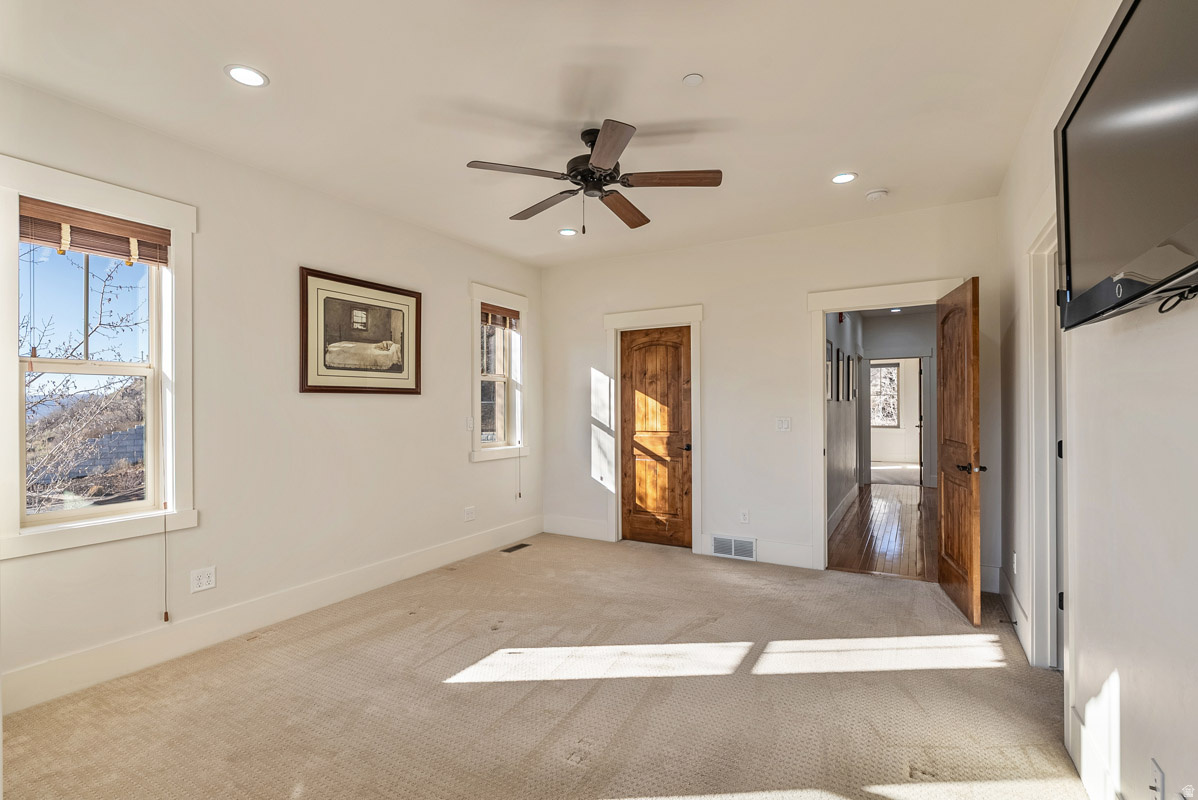 PARKS EDGE - Residential