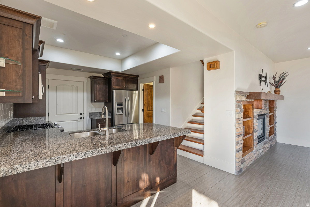 PARKS EDGE - Residential