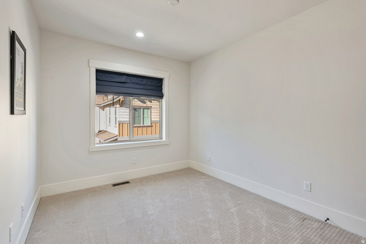 PARKS EDGE - Residential