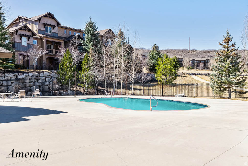 PARKS EDGE - Residential