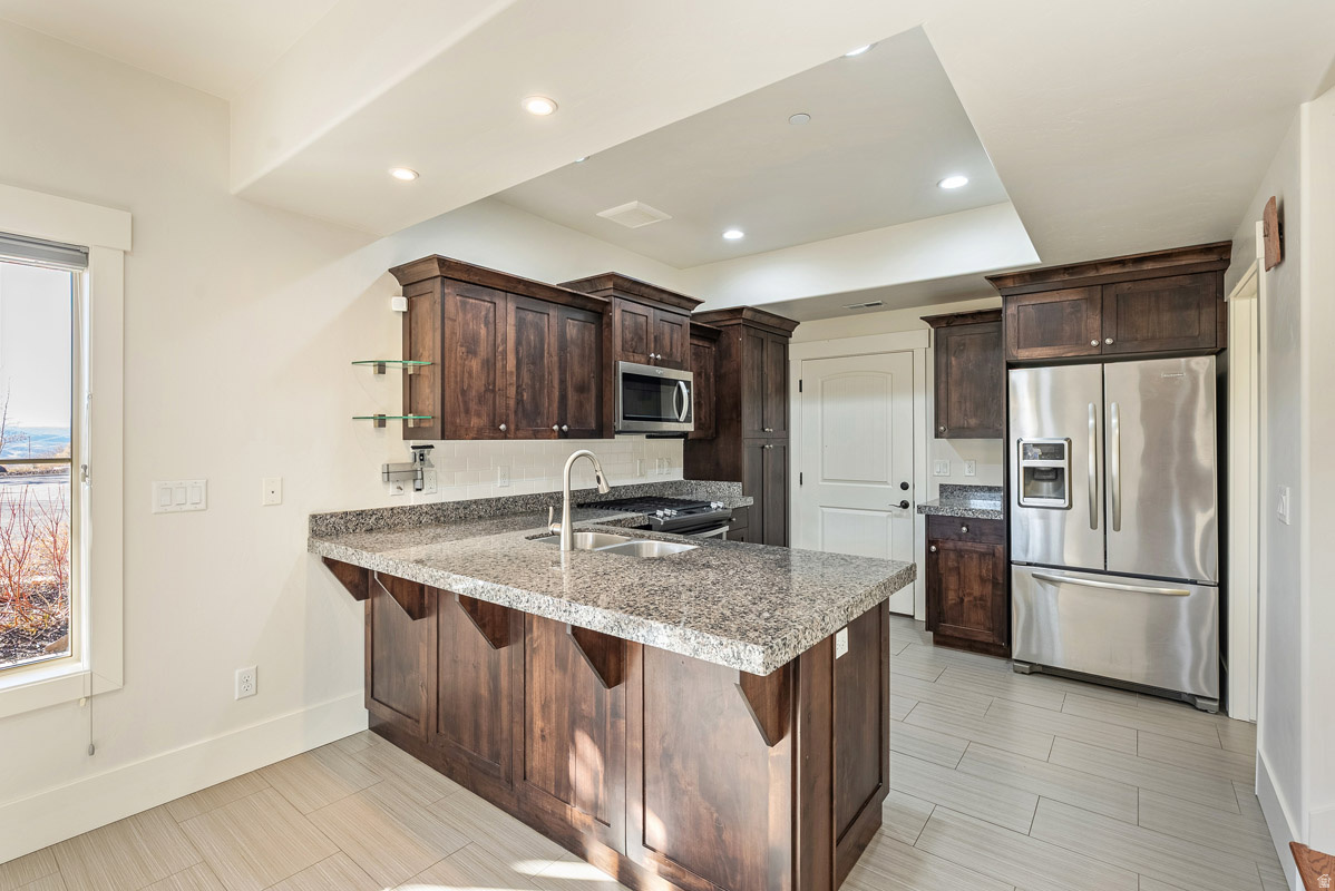 PARKS EDGE - Residential