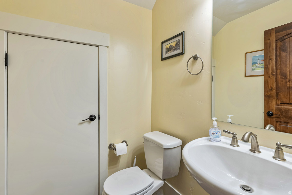 PARKS EDGE - Residential