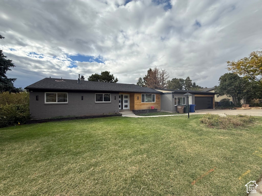 Photo of 1174 S STANSBURY WAY, Salt Lake City, UT 84108 (MLS # 2193034)