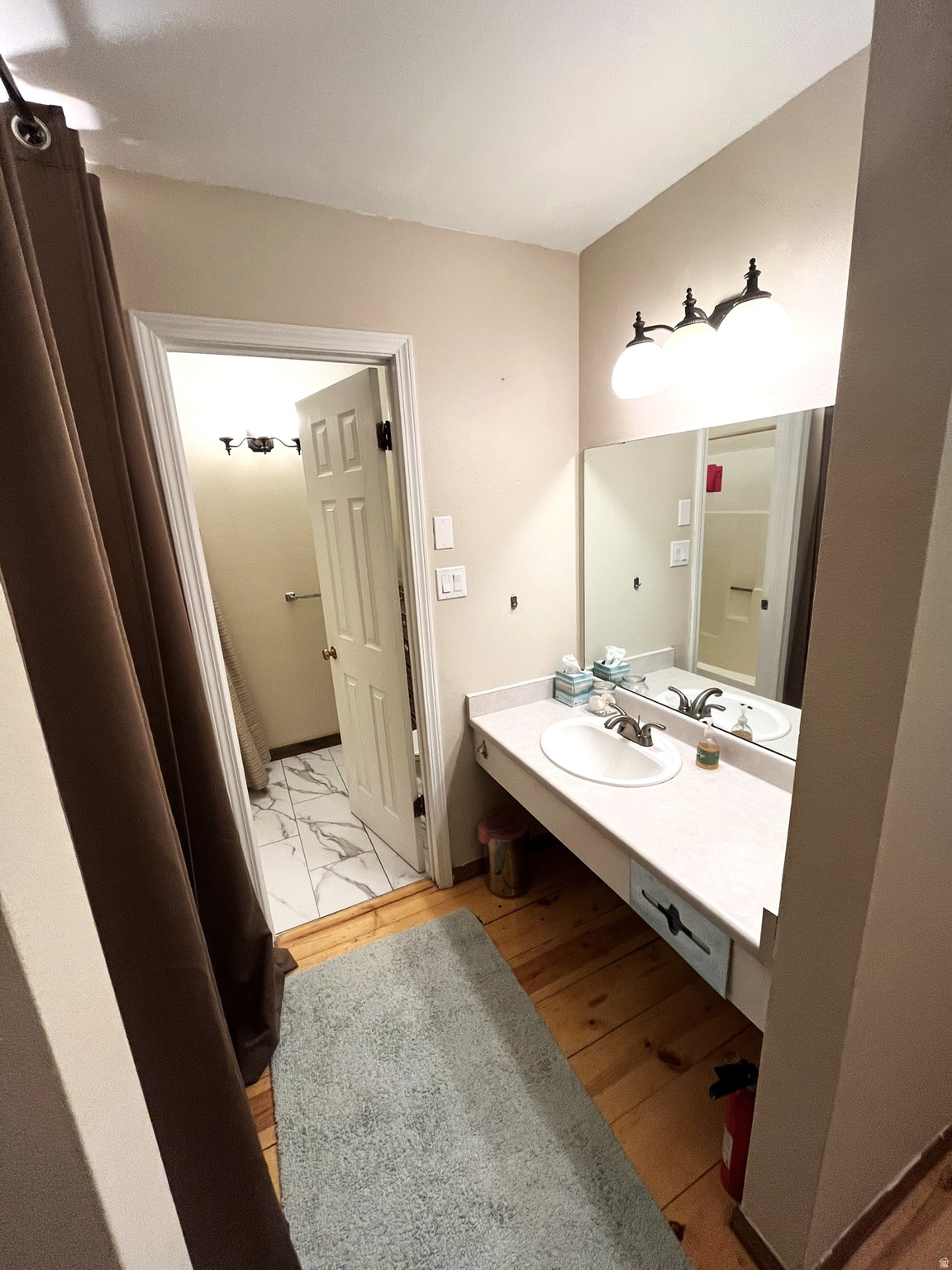 PROSPECTOR SQUARE CONDOS - Residential