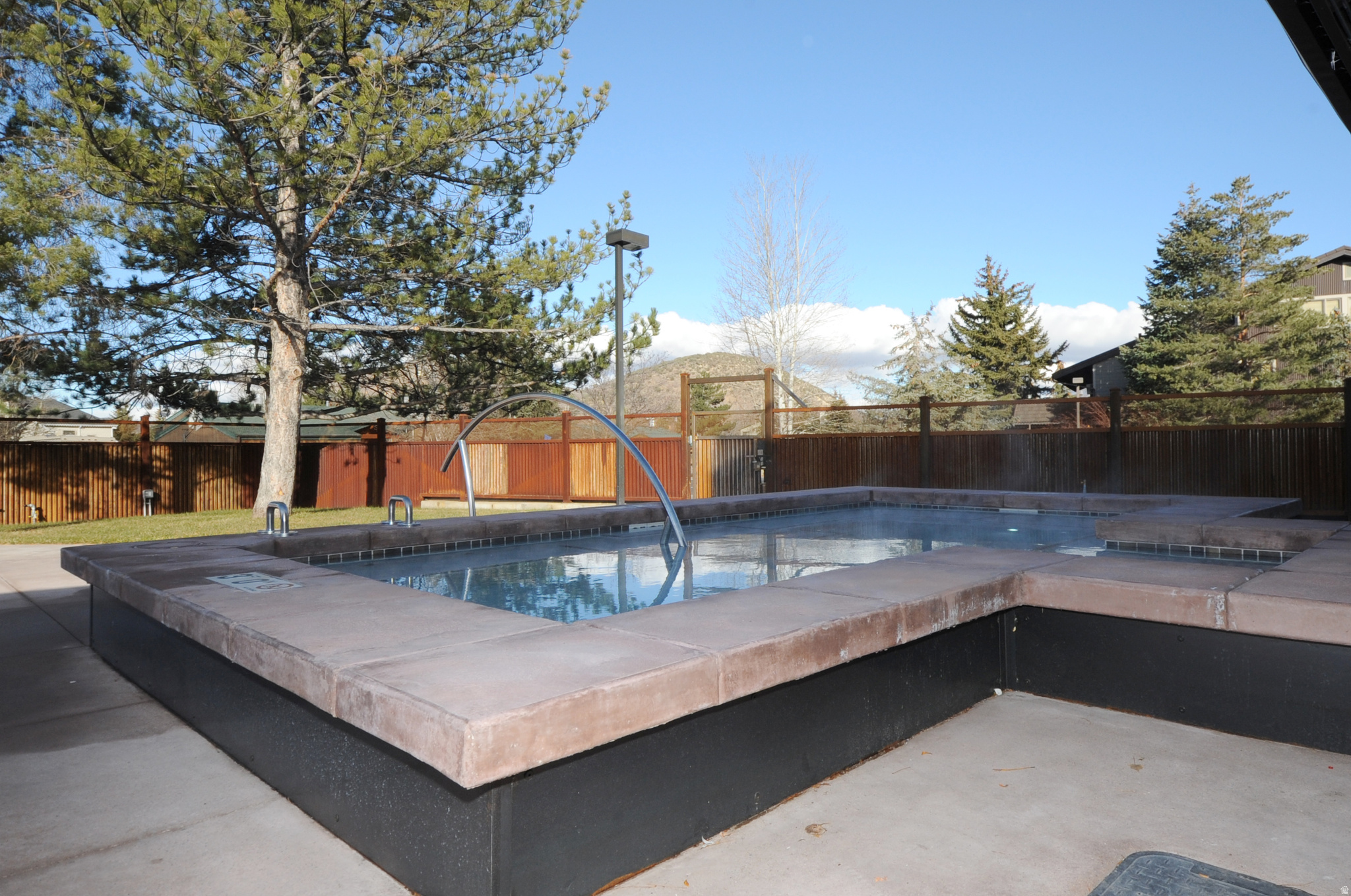 PROSPECTOR SQUARE CONDOS - Residential