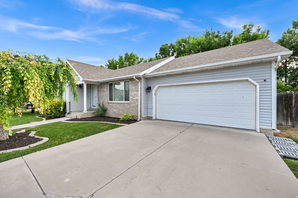 Photo of 563 N 2430 W, Provo, UT 84601 (MLS # 2175723)
