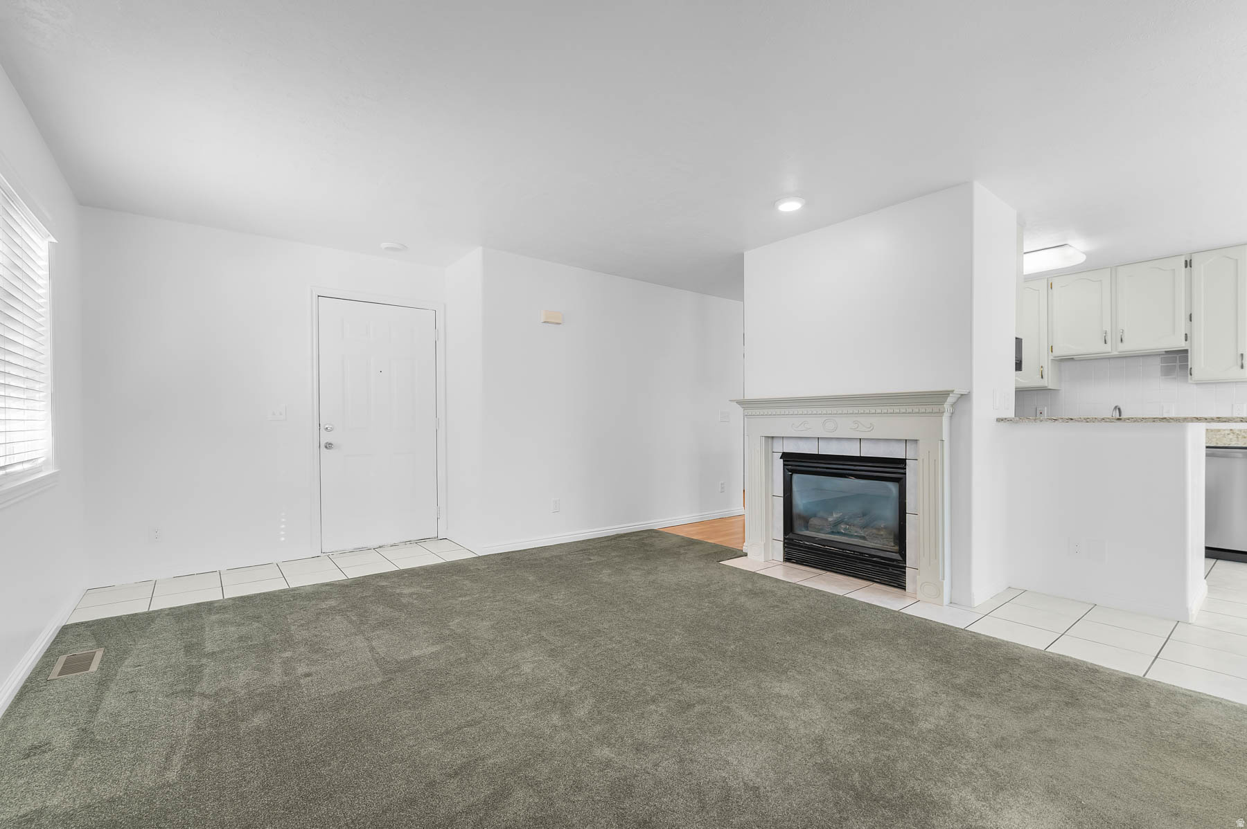 DAYBREAK HILL - Residential