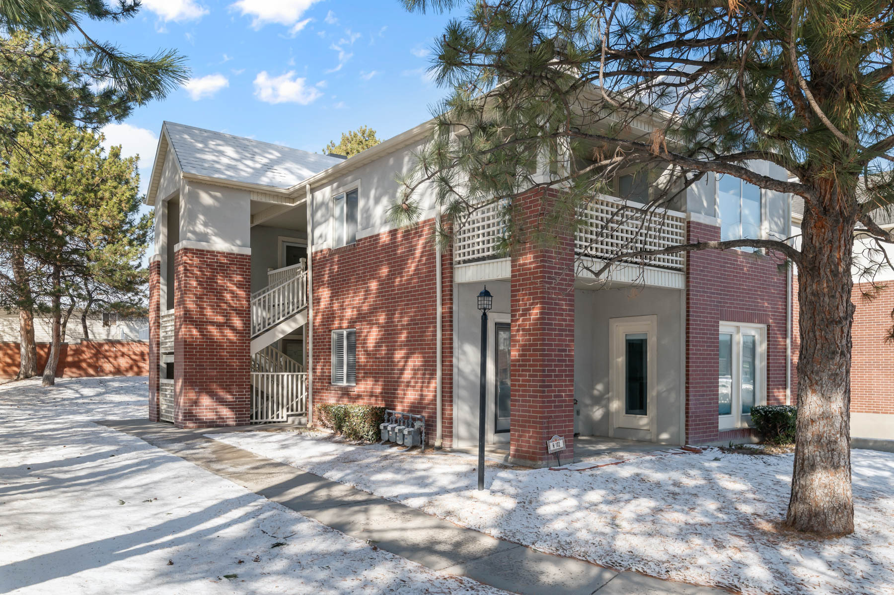 DAYBREAK HILL - Residential