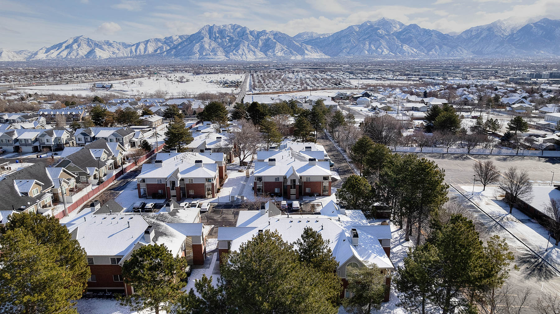 DAYBREAK HILL - Residential